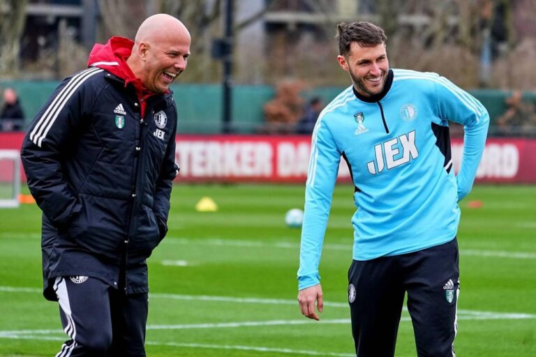 Feyenoord Resmi Umumkan Bek Spanyol